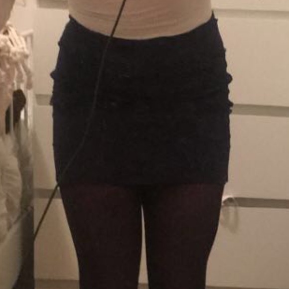 Forever 21 lace mini skirt - Picture 4 of 5